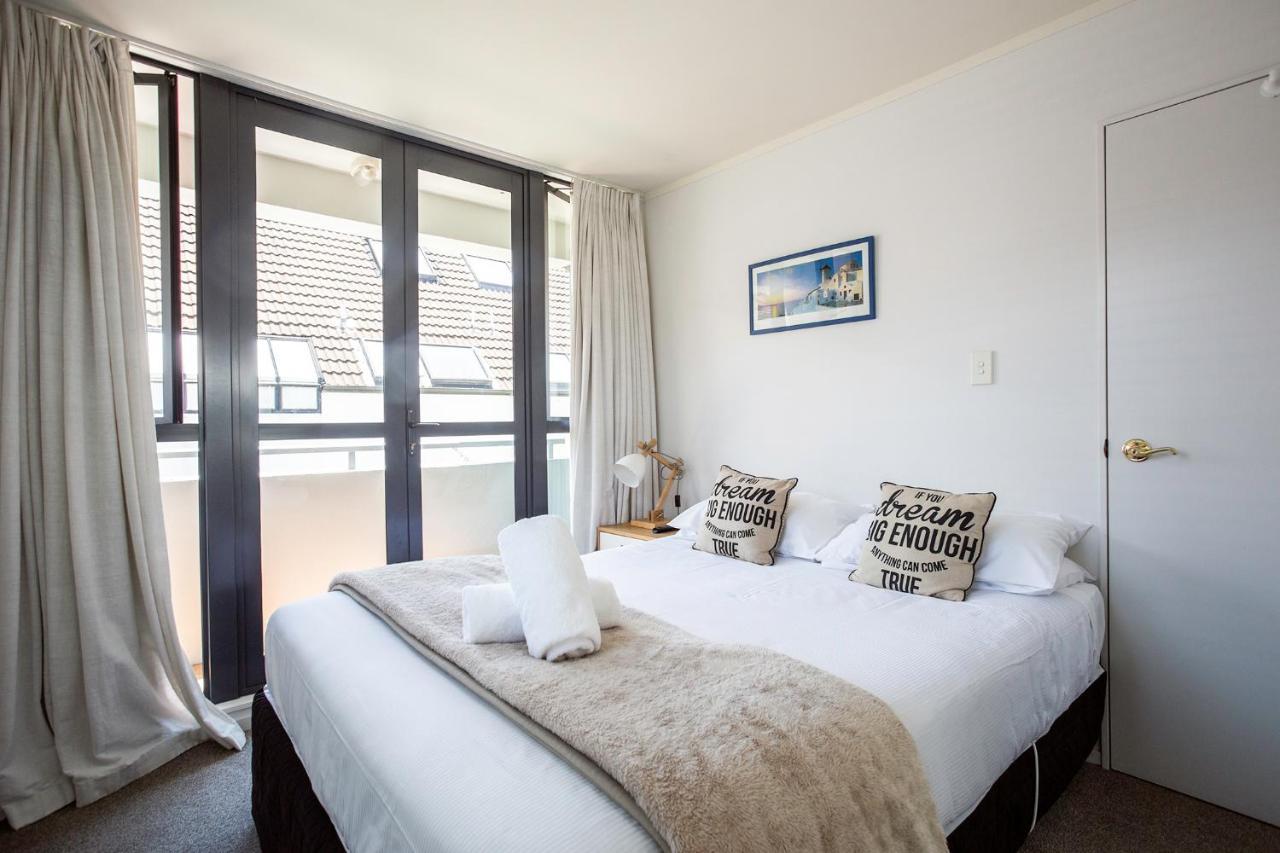 Capri On Pilot Bay Apartment Mount Maunganui Exterior photo