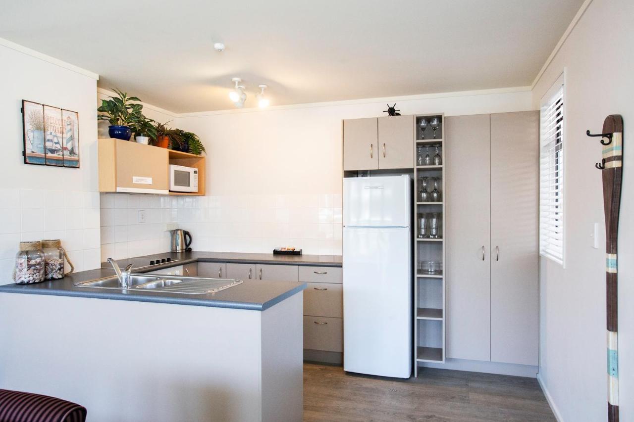 Capri On Pilot Bay Apartment Mount Maunganui Exterior photo