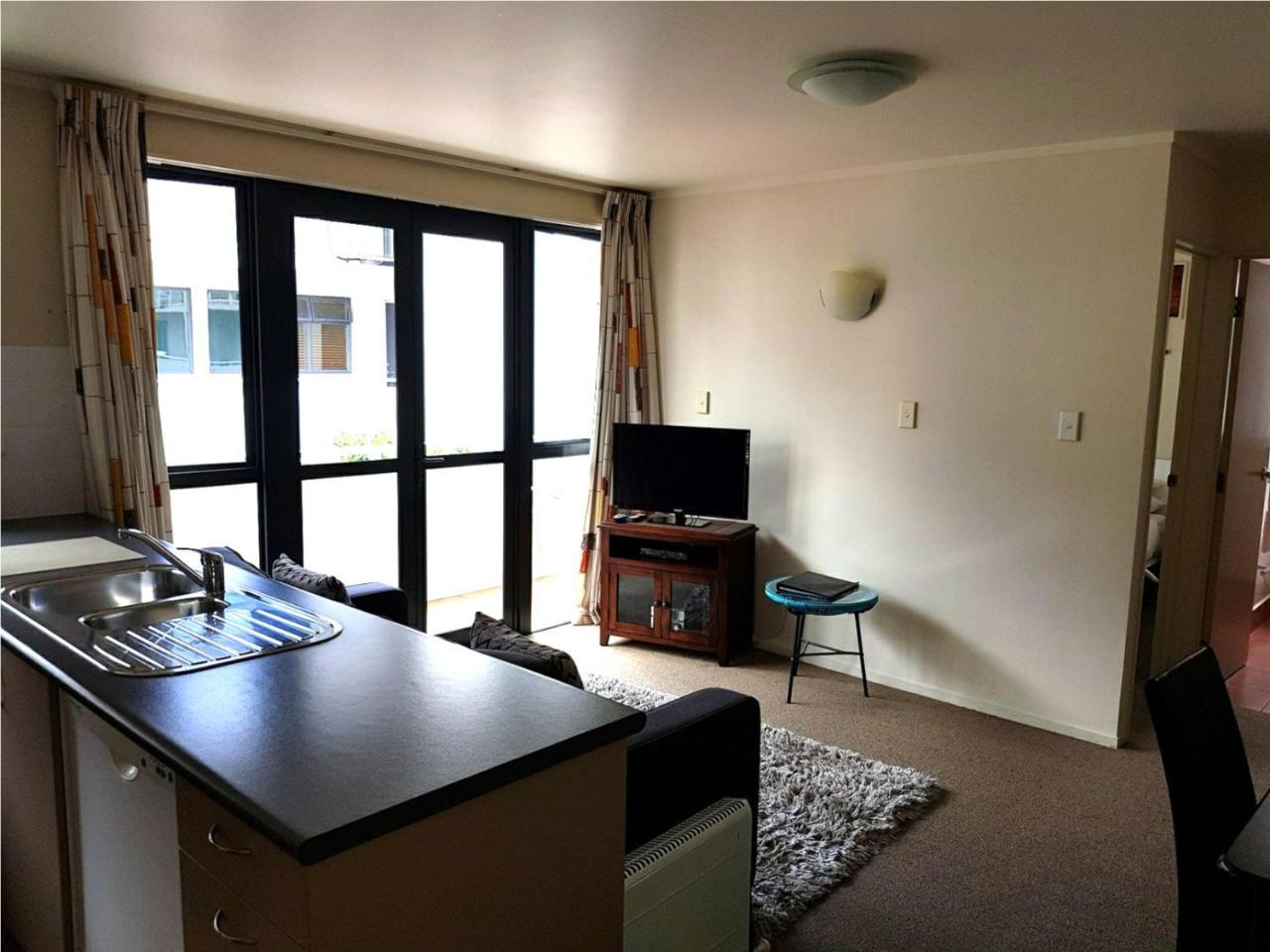 Capri On Pilot Bay Apartment Mount Maunganui Exterior photo